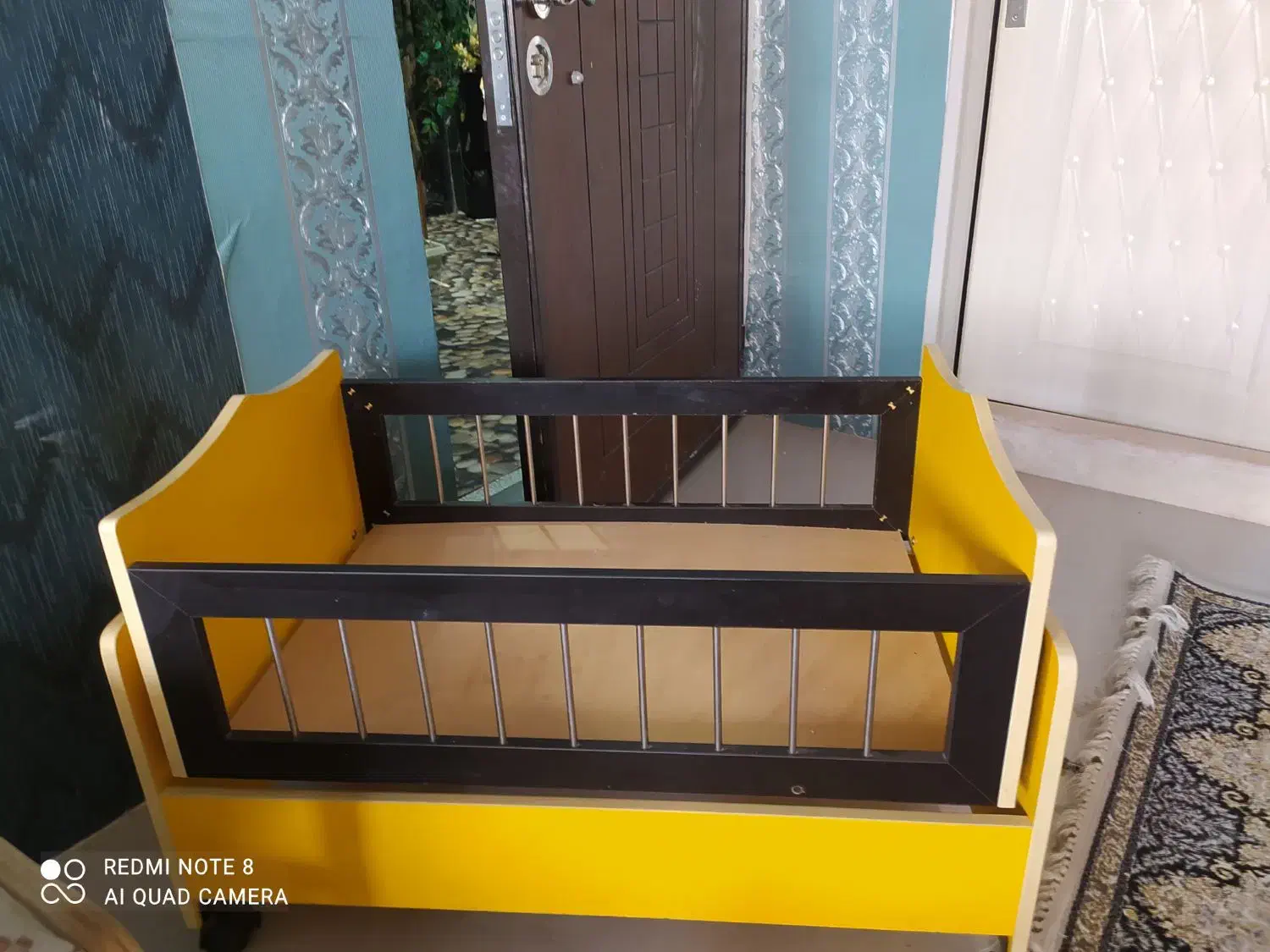 تخت گهواره ام دی اف چهار چرخ|تخت و سرویس خواب|شیراز, قصرالدشت|دیوار