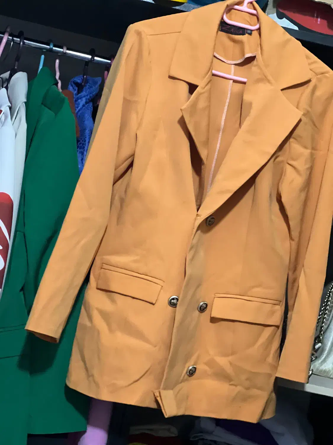 فروشی نو ودرحدنو|لباس|شاهینشهر, شهرک گلدیس|دیوار