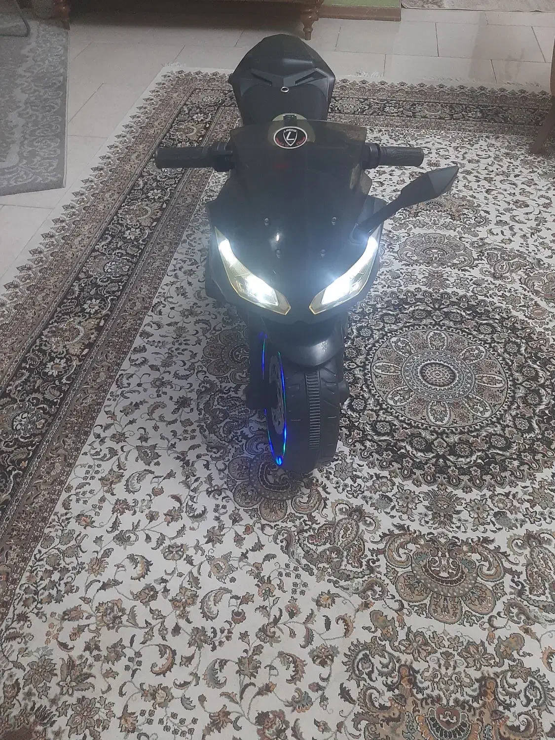 موتور شارژی کاملا سالم|اسباب و اثاث بچه|کرج, گلشهر|دیوار