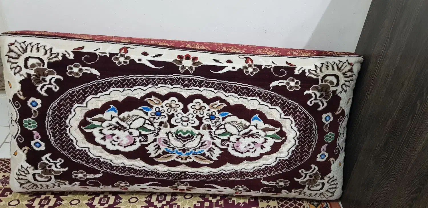 یک جفت پشتی|پشتی|اراک, |دیوار