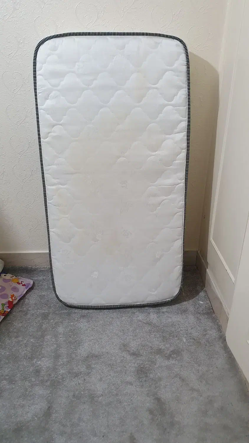 تشک نوزاد|تشک تختخواب|شاهین‌شهر, طالقانی|دیوار