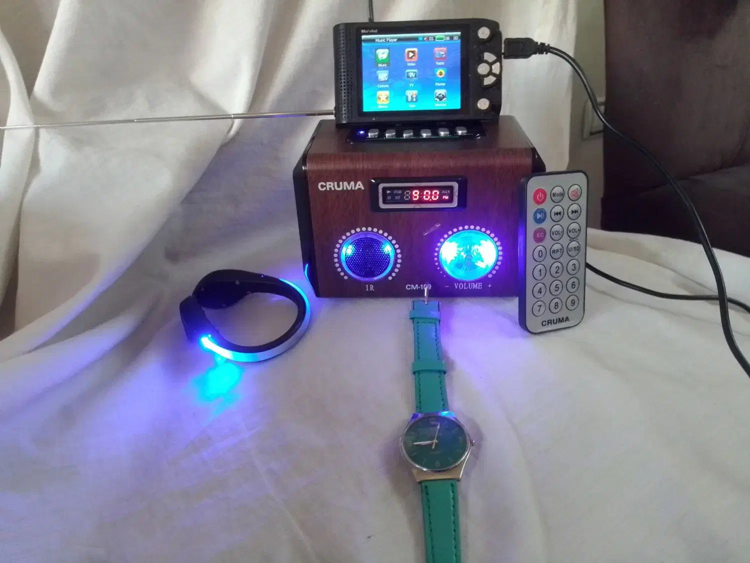 رادیو اسپیکر کروما کنترل دار نو و سالم|سیستم صوتی خانگی|تهران, سعادت‌آباد|دیوار