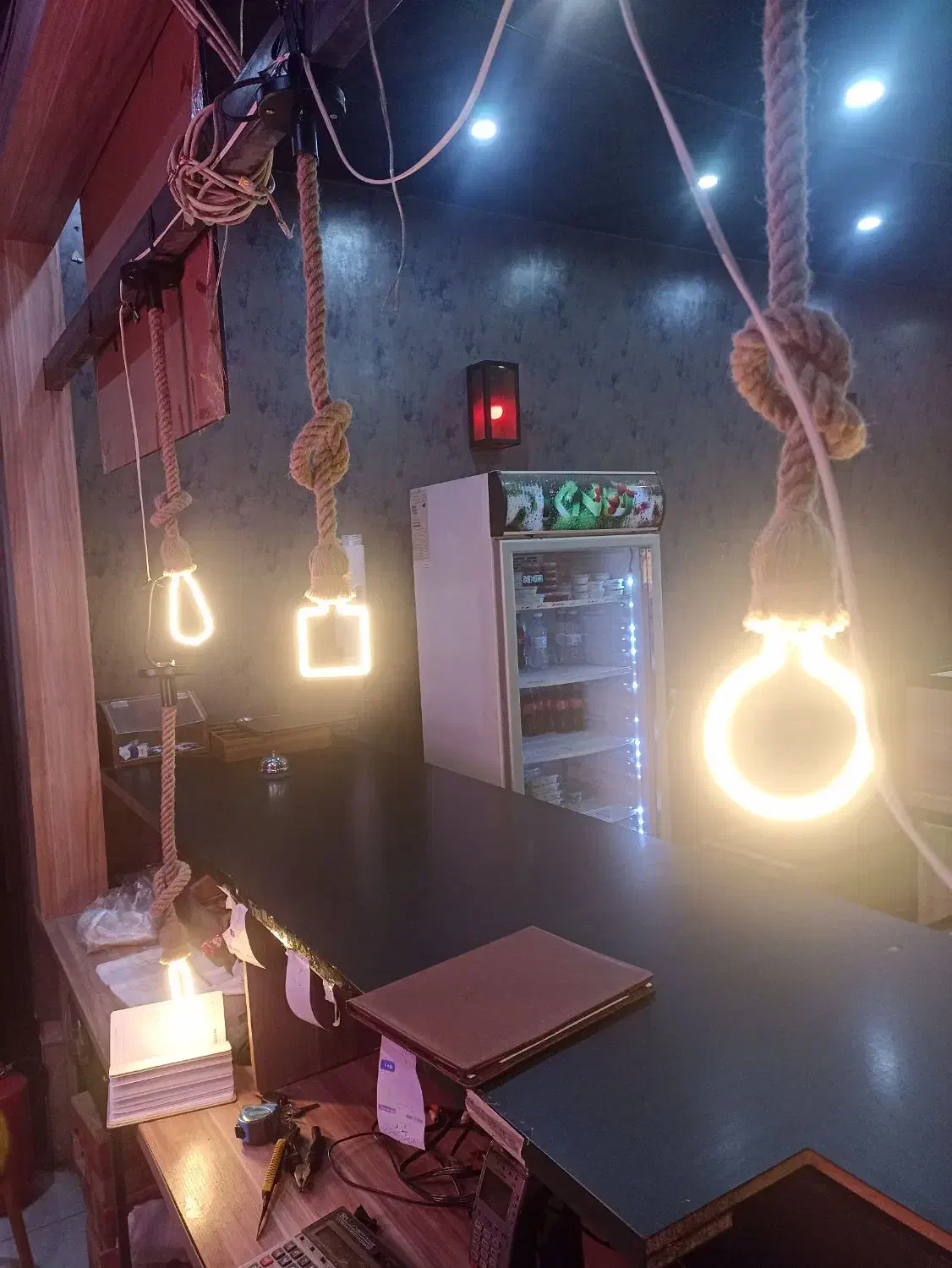 لامپ تزیینی نئون|ریسه و چراغ تزئینی|قم, انسجام|دیوار