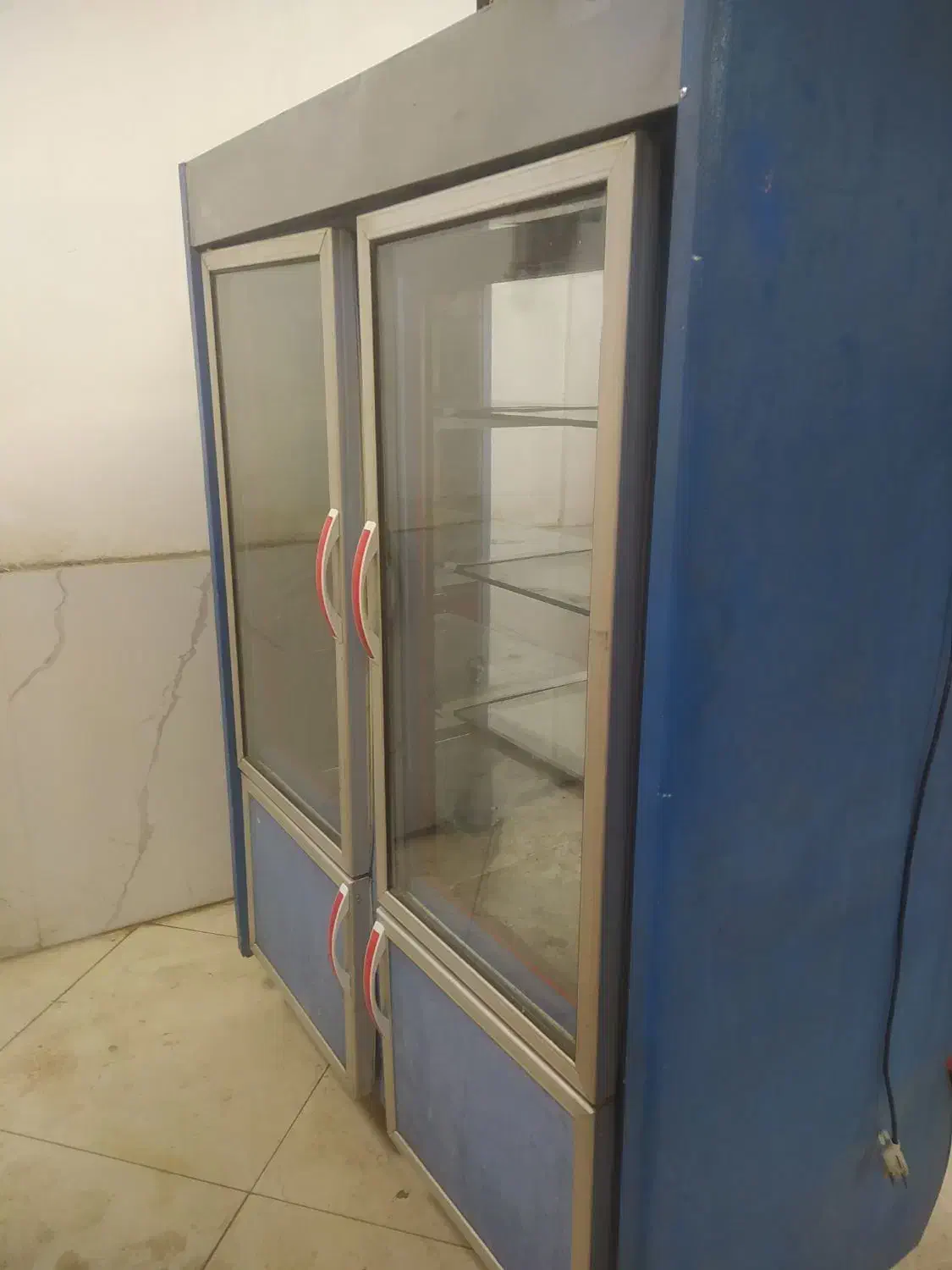 یخچال یک و نیمی ویترینی|فروشگاه و مغازه|ملایر, |دیوار