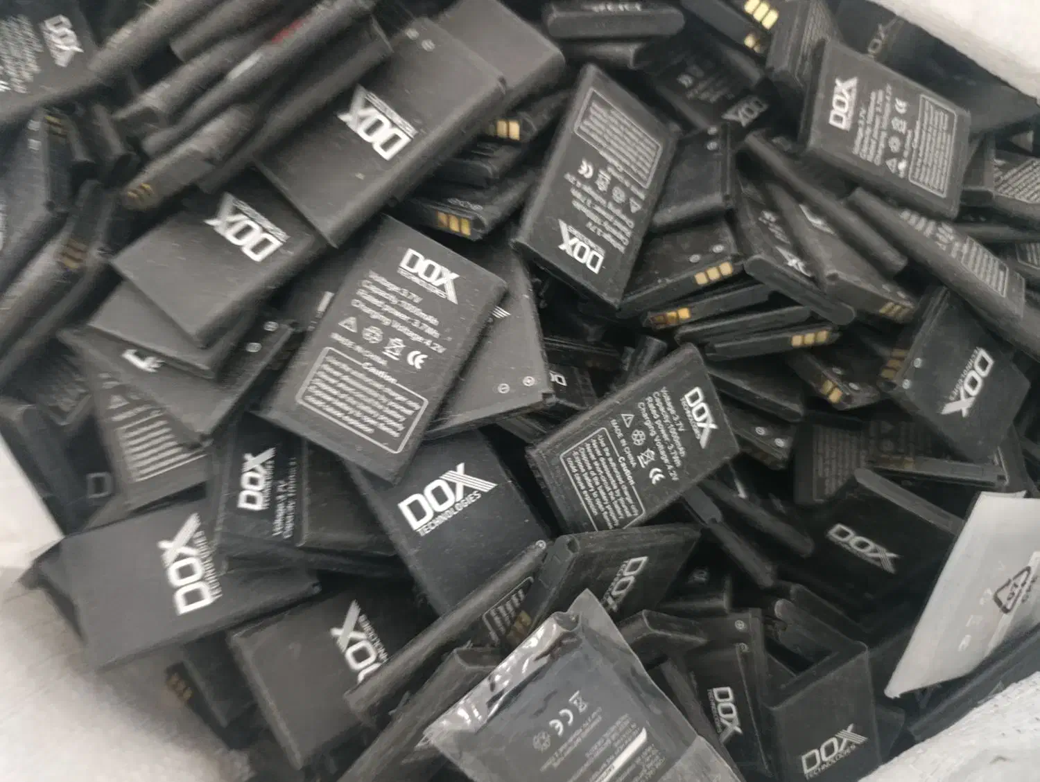 باطری گوشی نو سالم 10/000 عدد|لوازم جانبی موبایل و تبلت|اصفهان, طاحونه|دیوار