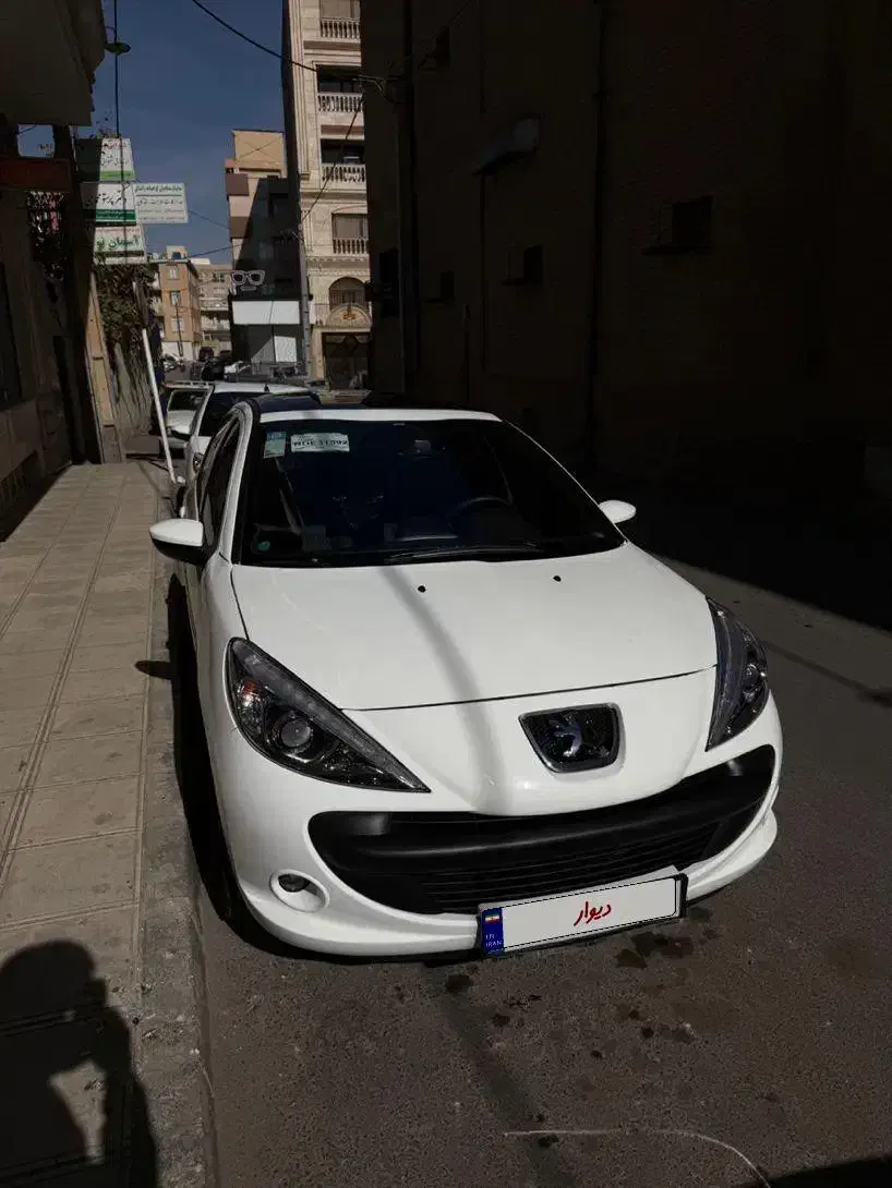 ۲۰۷ پانای دنده‌ای 403|خودرو سواری و وانت|همدان, |دیوار