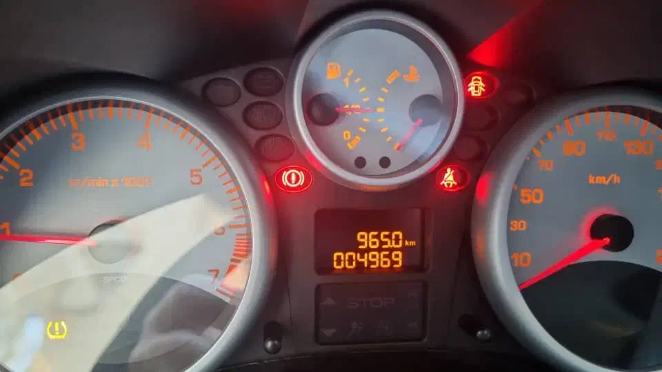 پژو۲۰۷ مشگی متالیک|خودرو سواری و وانت|اصفهان, همدانیان|دیوار