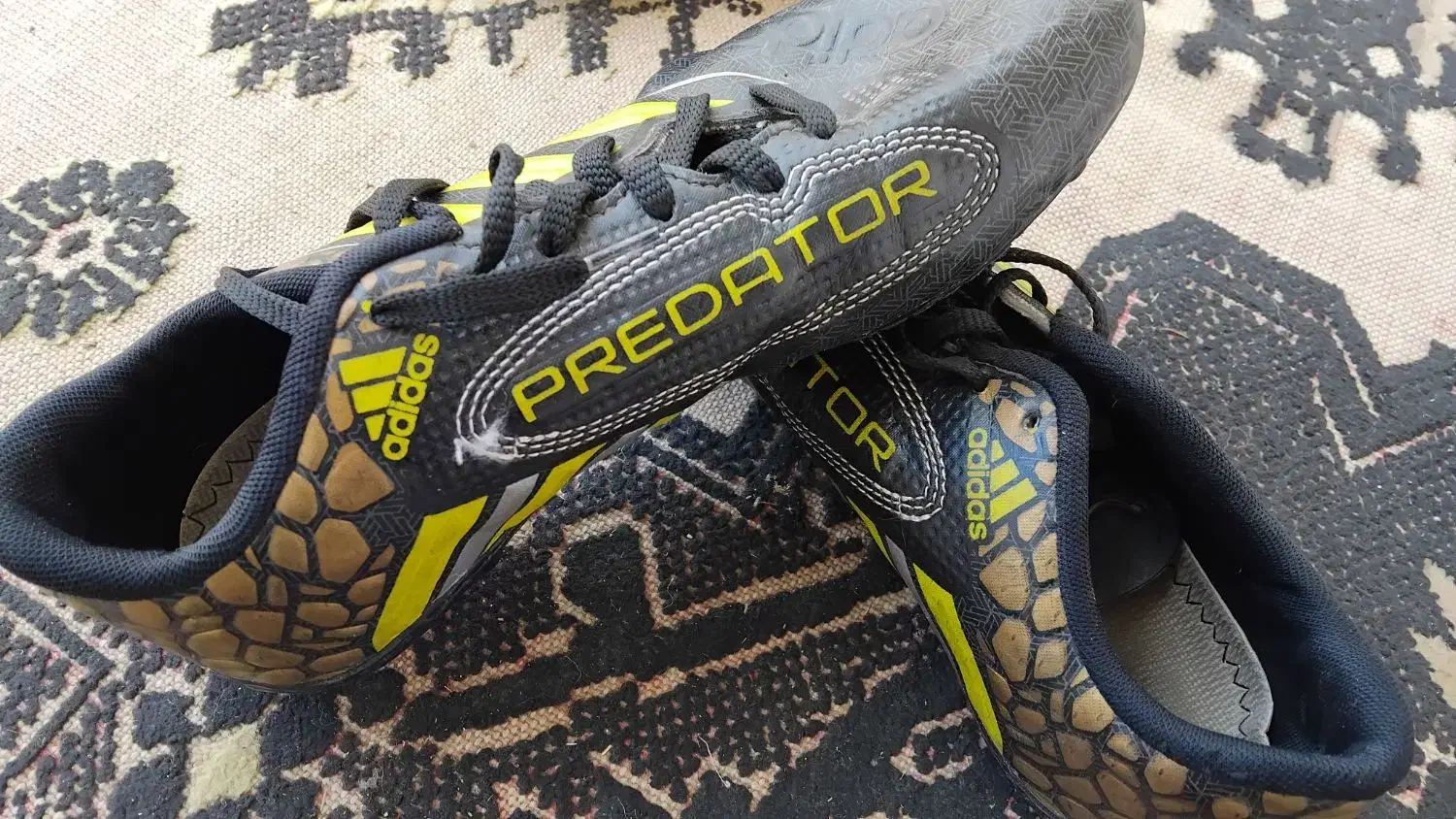 کفش فوتبال|کیف، کفش، کمربند|سملقان, |دیوار