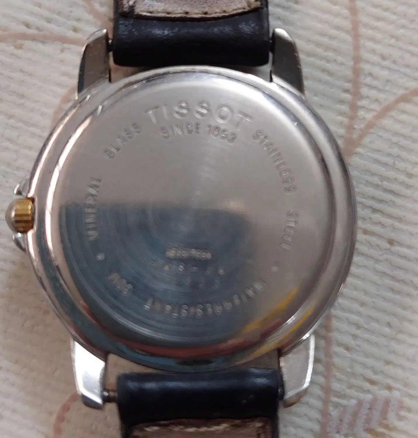 ساعت تیسوت اصل|ساعت|اصفهان, باغ گلها|دیوار