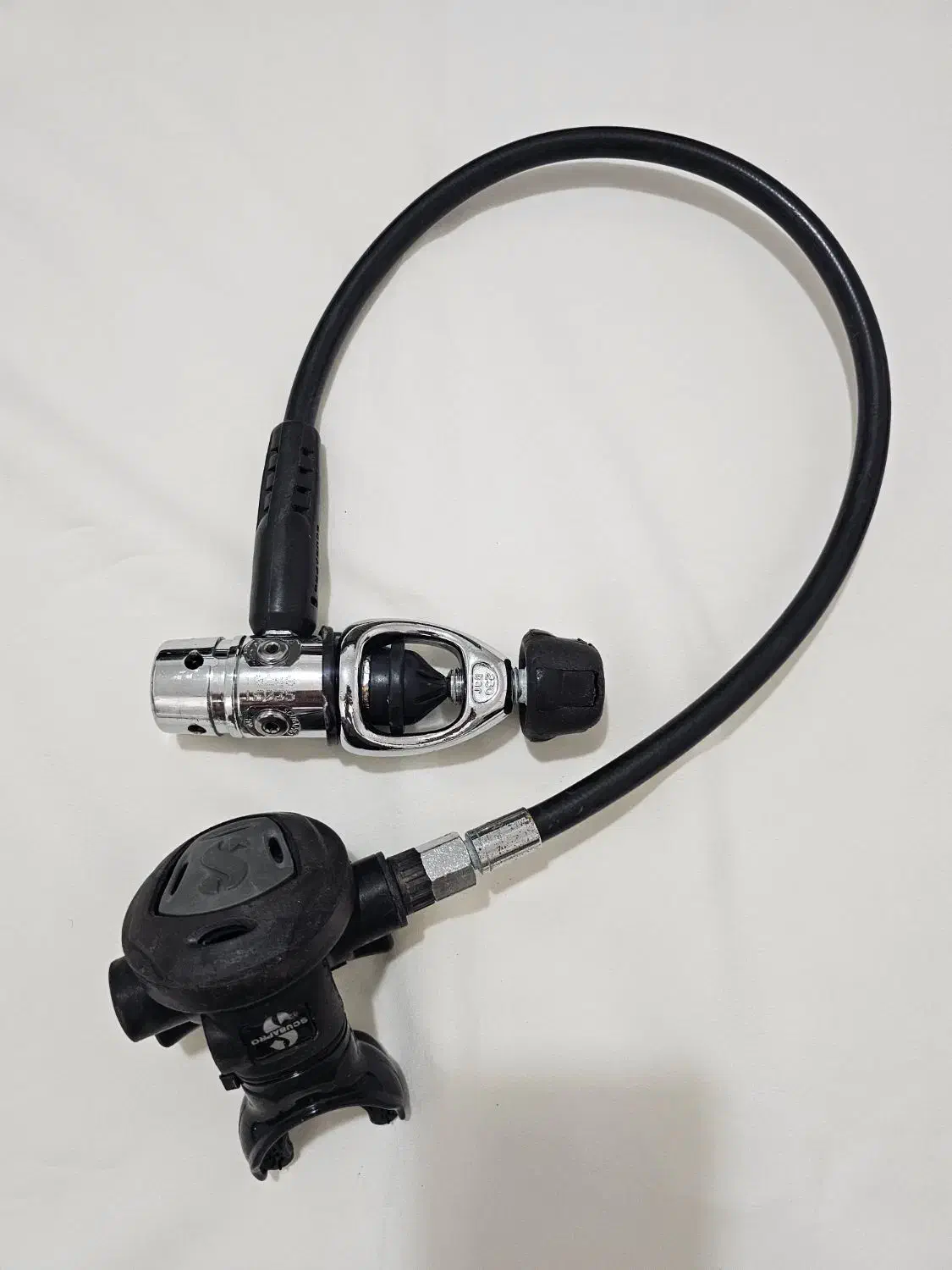 رگلاتور غواصی|غواصی و ورزش‌های آبی|کیش, |دیوار