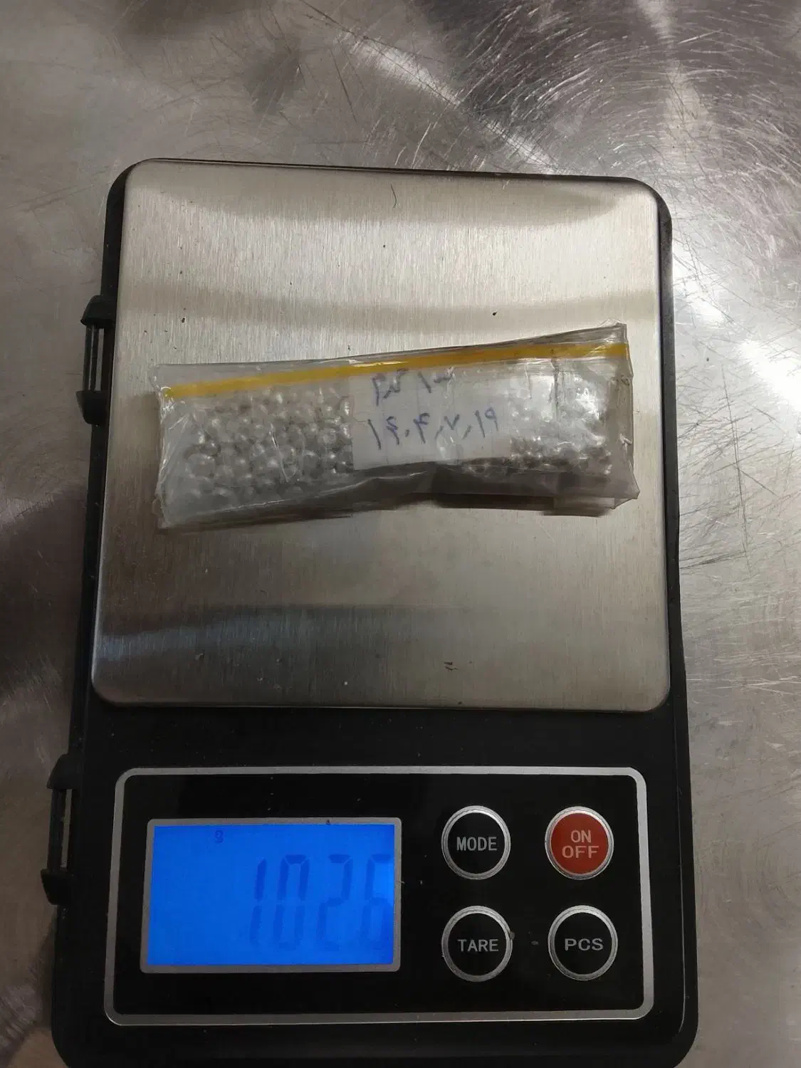 مقداری ساچمه و زیوارآلات نقره|زیورآلات و اکسسوری|قم, پردیسان|دیوار