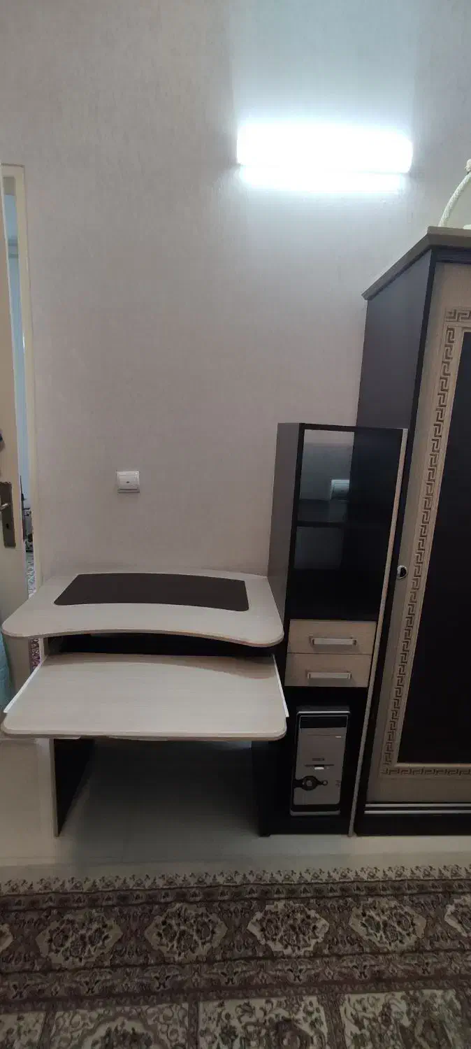 سرویس خواب|تخت و سرویس خواب|پرند, فاز ۲|دیوار