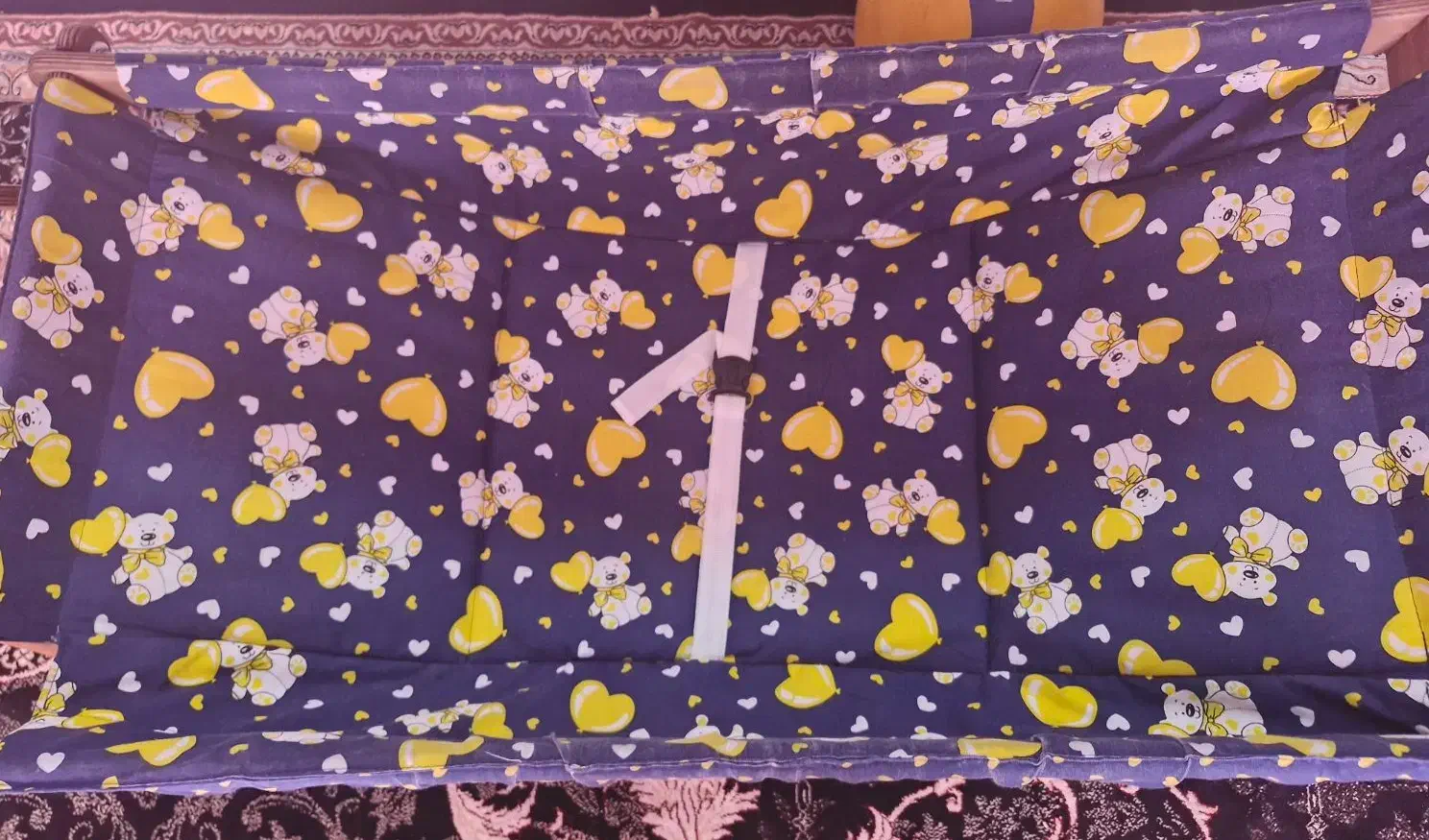 گهواره کودک|اسباب و اثاث بچه|صدرا-فارس, فاز ۱|دیوار