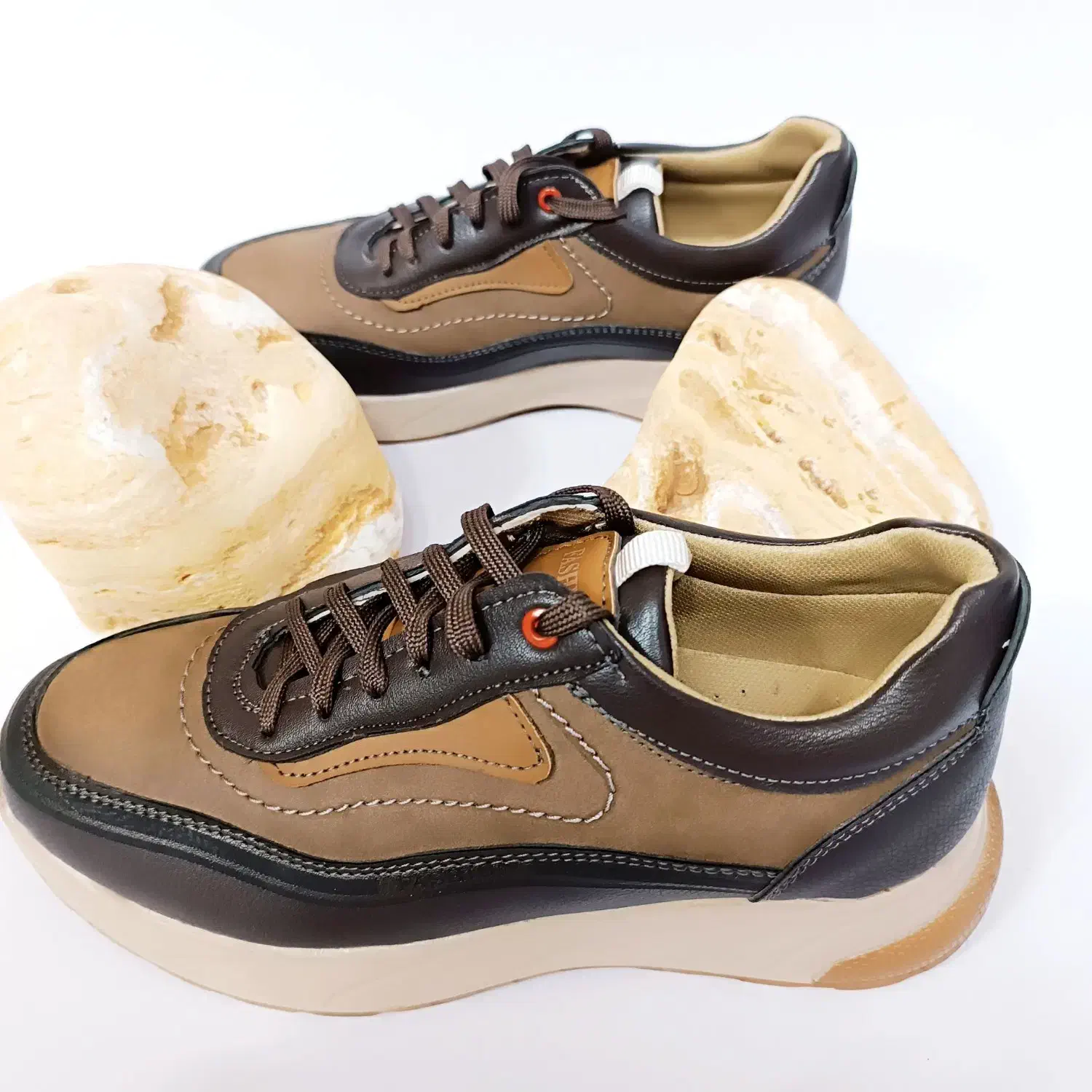 کفش فرتاک چکی راحتی ((تولید تبریز))شیک وبادوام طبی|کیف، کفش، کمربند|تبریز, |دیوار