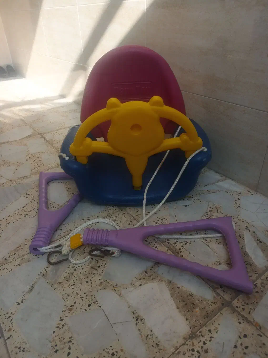 تاپبجه|اسباببازی بچه|رشت, کوی طالقانی|دیوار