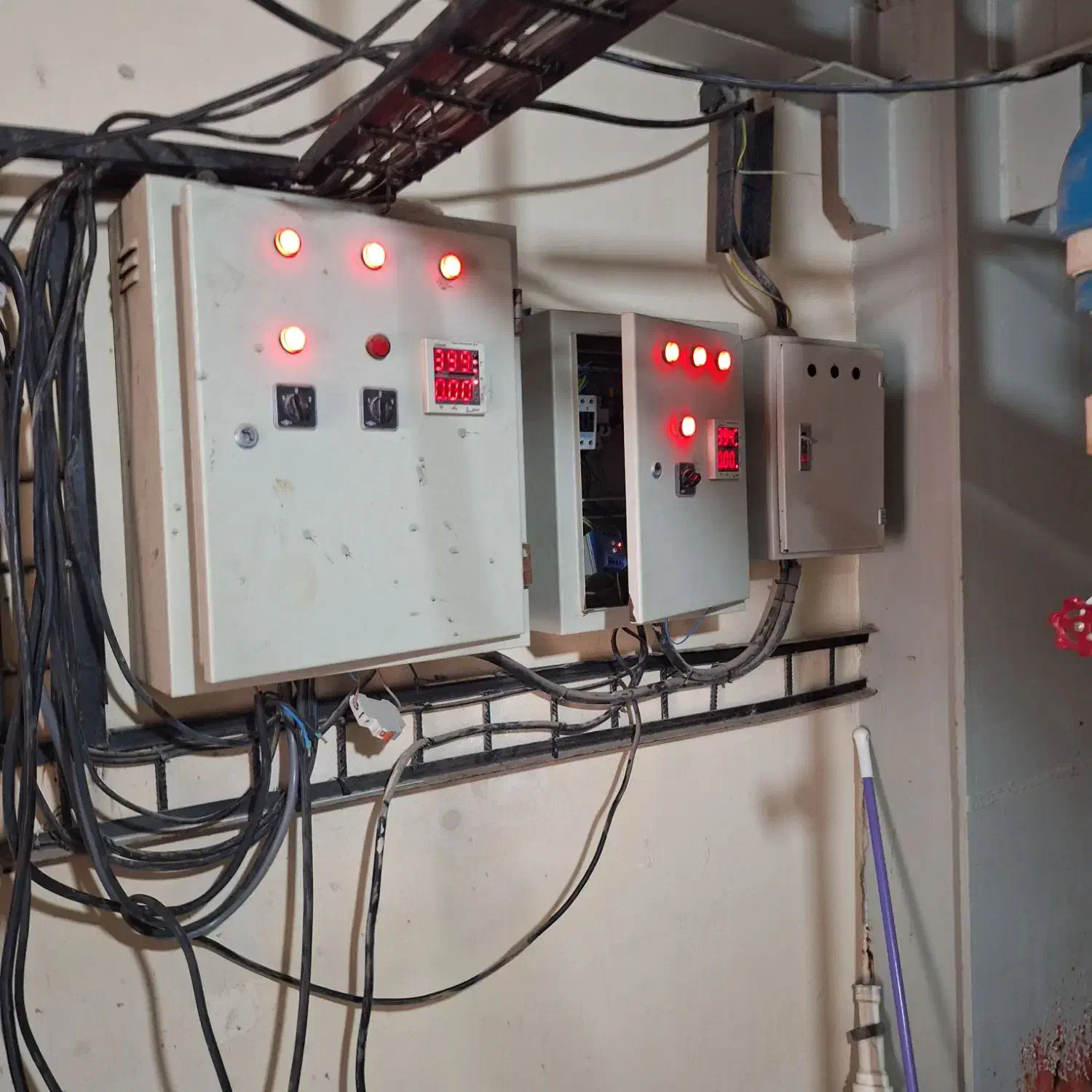 برق کار /برقکاری|خدمات پیشه و مهارت|بندرعباس, |دیوار