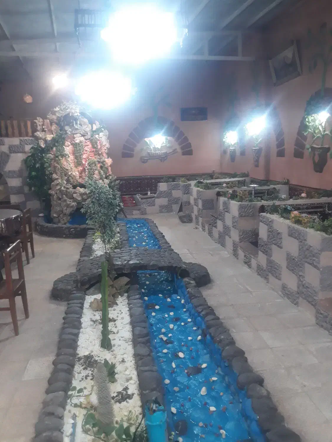 اجاره کافه رستوران باوسایل باسمنج هروی جاده تهران|اجارهٔ مغازه و غرفه|تبریز, |دیوار