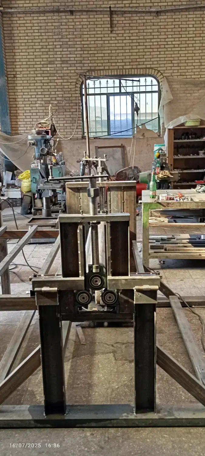 نیروی ماهر جوشکار co2 و ورق کار در کار ماشین سازی|استخدام صنعتی، فنی، مهندسی|نجف‌آباد, شهرک صنعتی نجف آباد|دیوار