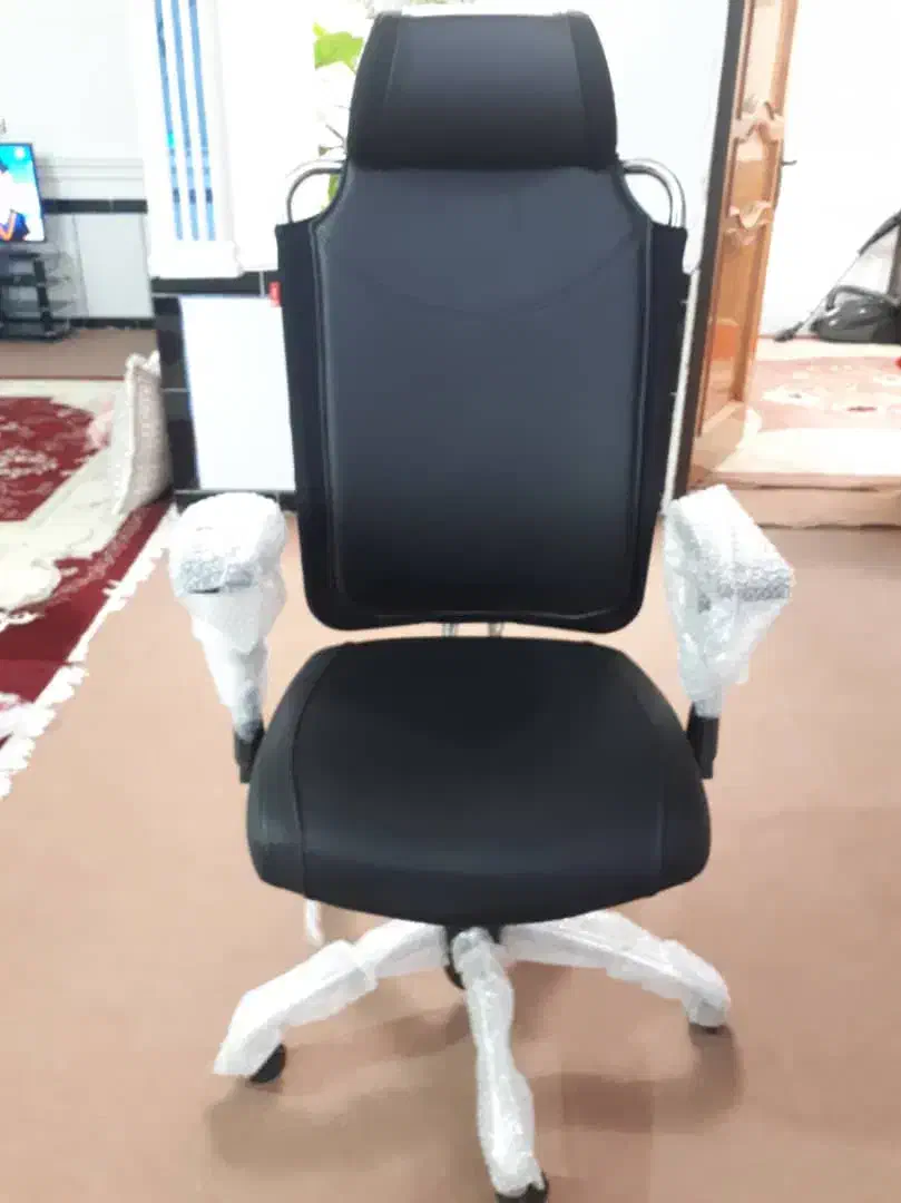 صندلی مدیریتی سفارشی|صندلی و نیمکت|قیروکارزین, |دیوار