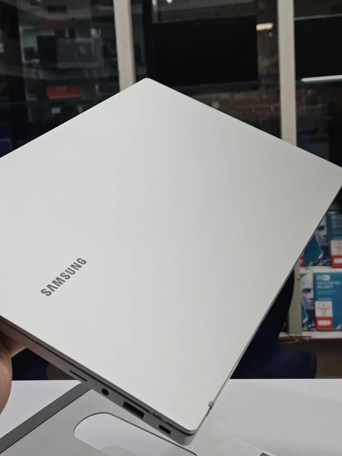 SAMSUNG GALAXy BOOK نقدواقساط بازنشستگی،چکی|رایانه همراه|تهران, فلسطین (میدان انقلاب)|دیوار