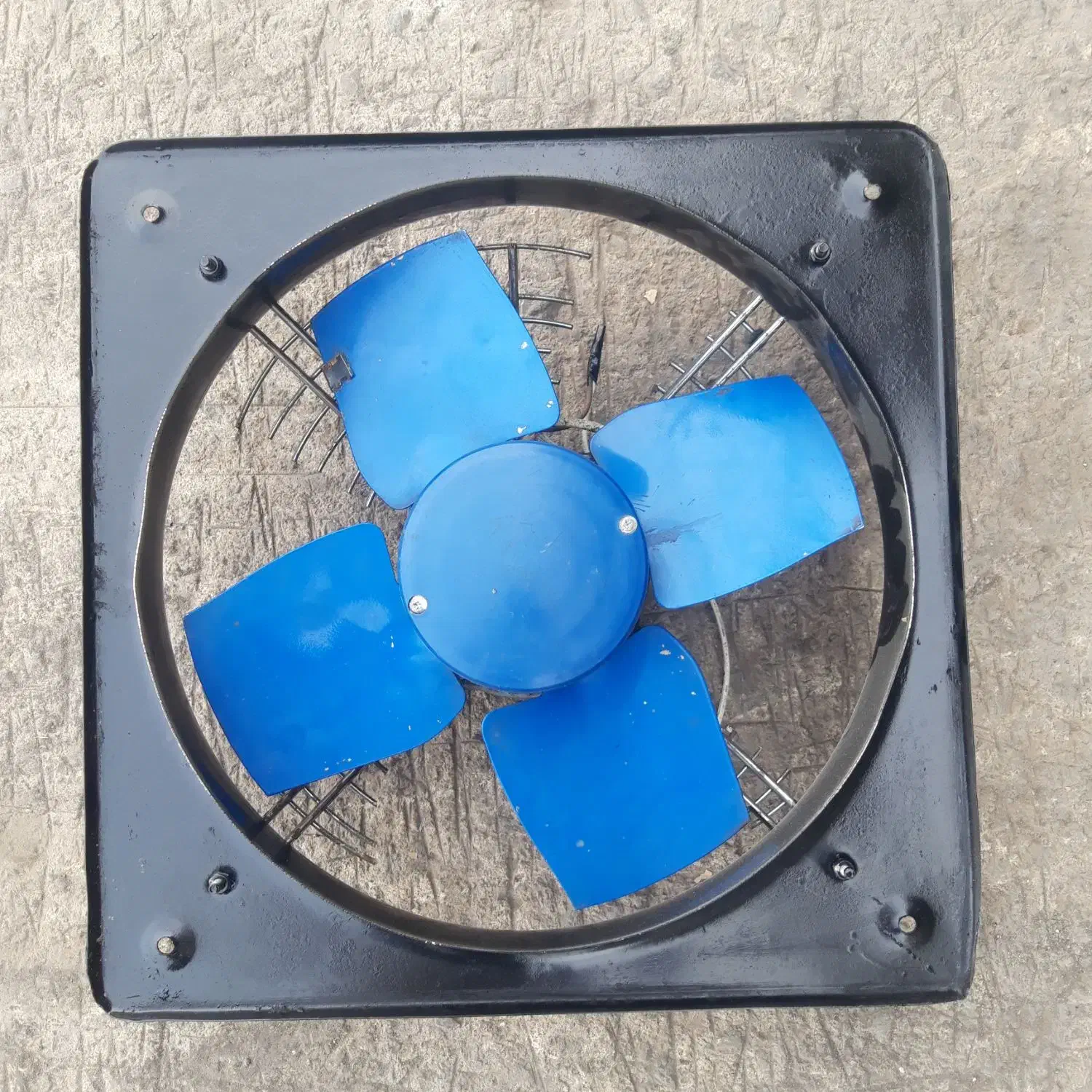 فن هواکش|پنکه و تصفیه‌کنندهٔ هوا|کرمانشاه, |دیوار