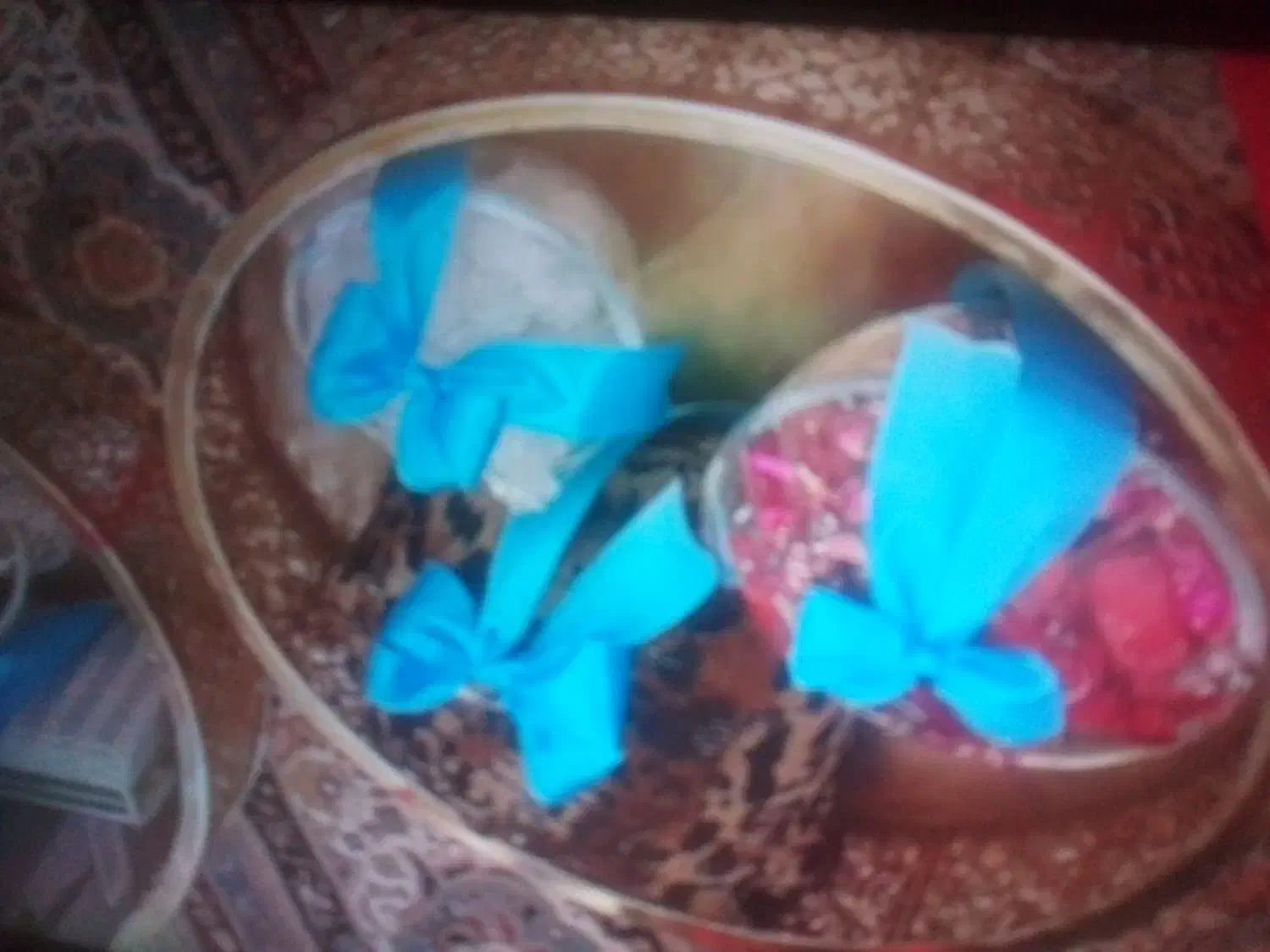 غنچه گم شده|اشیا|قروه, |دیوار