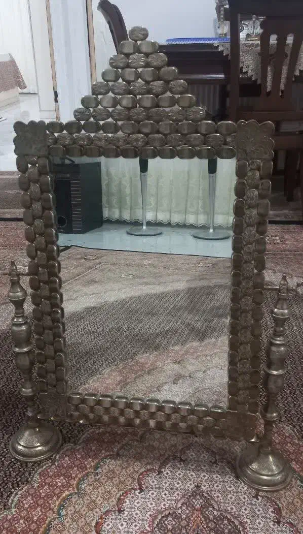 آینه عتیقه قدمت بالای ۸۰ سال|کلکسیون اشیاء عتیقه|اردبیل, |دیوار