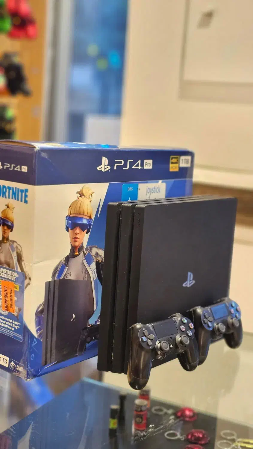 PS4 PRO 7216(دو دسته اصلی+کپی خور ورژن ۹)|کنسول، بازی ویدئویی و آنلاین|قزوین, |دیوار