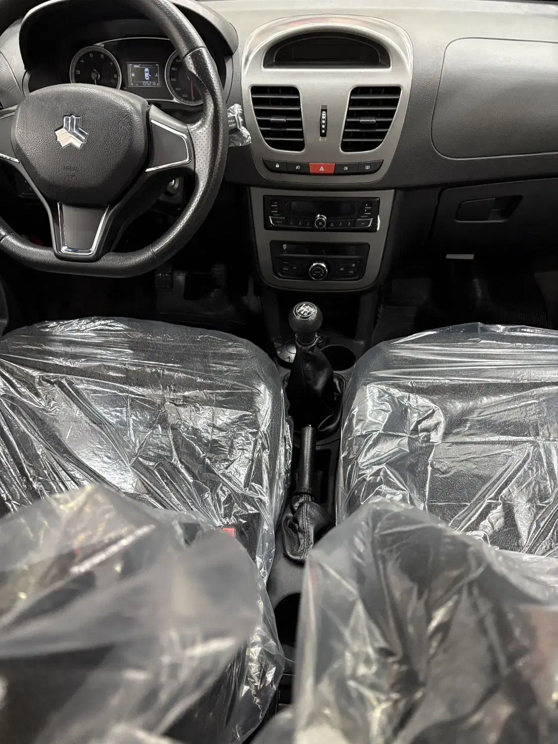 کوییک s مدل ۴۰۴ بکر|خودرو سواری و وانت|شیراز, مسلم|دیوار