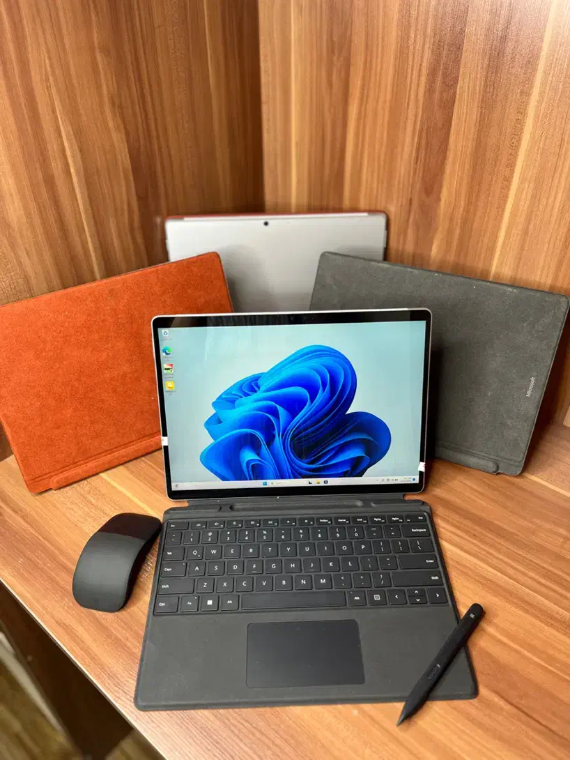 سرفیس پرو ۸ کیبورد و قلم- Pro 8 i5/ 16GB/ 256GB|رایانه همراه|تبریز, |دیوار