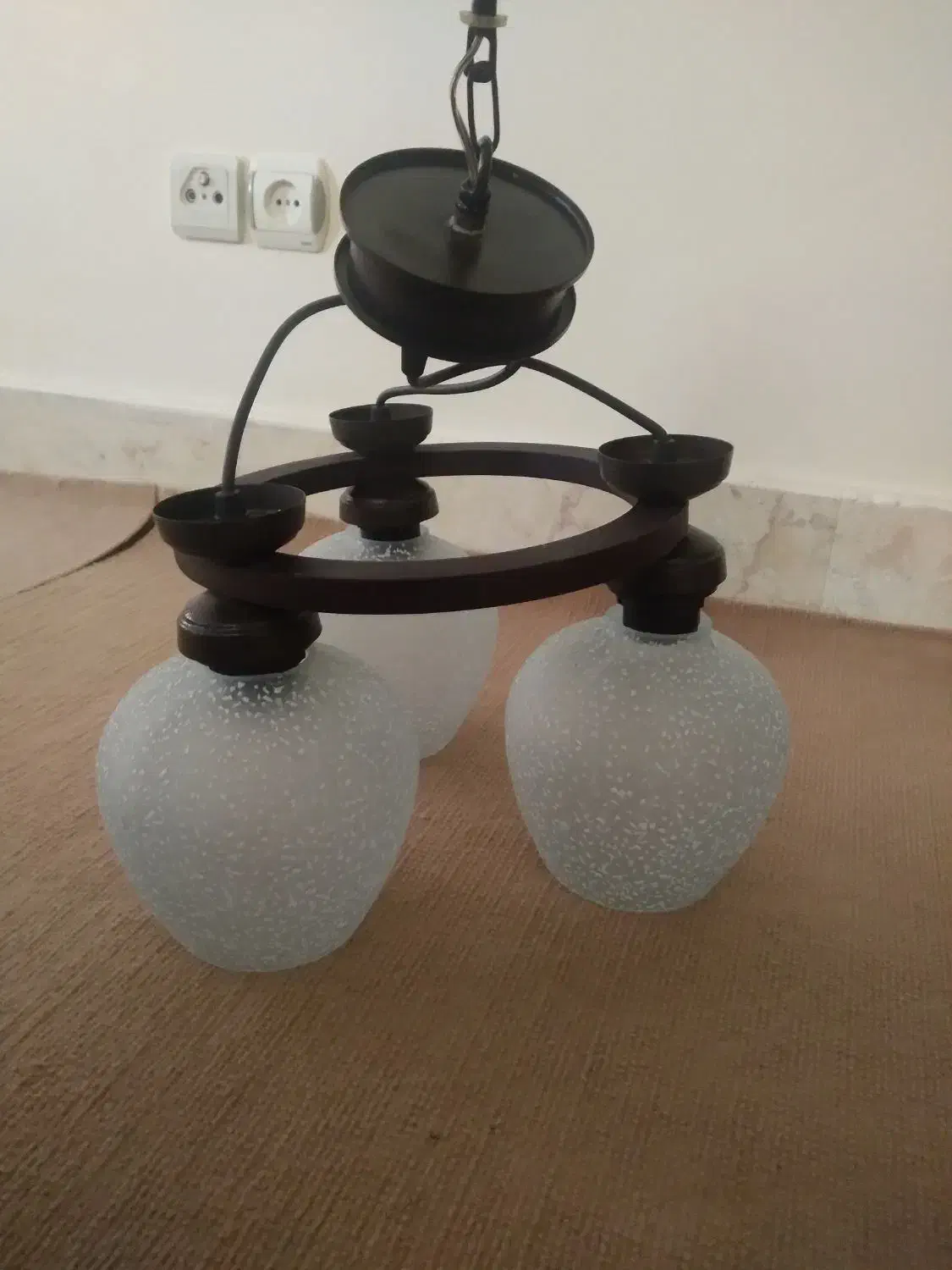 یک جفت لوستر ۳ و ۴ شاخه به همراه دیوار کوب|لوستر و چراغ آویز|تهران, سعادتآباد|دیوار