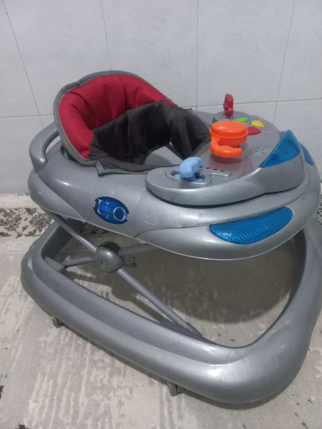 روروک کاملانو|کالسکه و لوازم جانبی|گالیکش, |دیوار