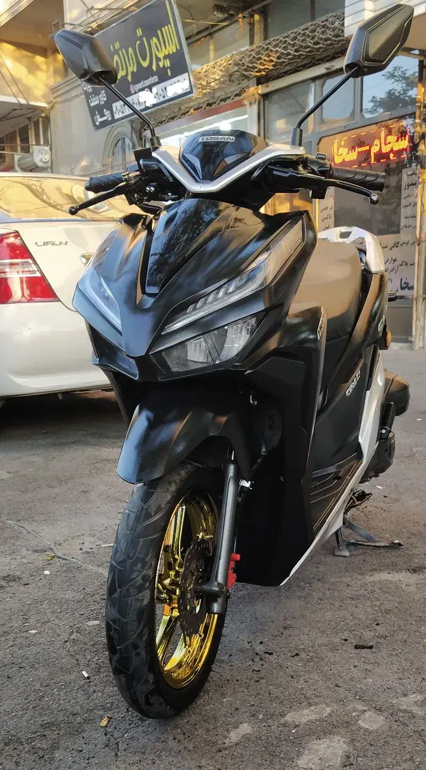 موتورسیکلت کلیک مدل 1403 رادیات دار|موتورسیکلت|تبریز, |دیوار