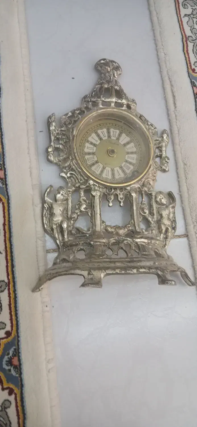 سا عت اینه و شمعدان|کلکسیون اشیاء عتیقه|قم, کیوانفر|دیوار