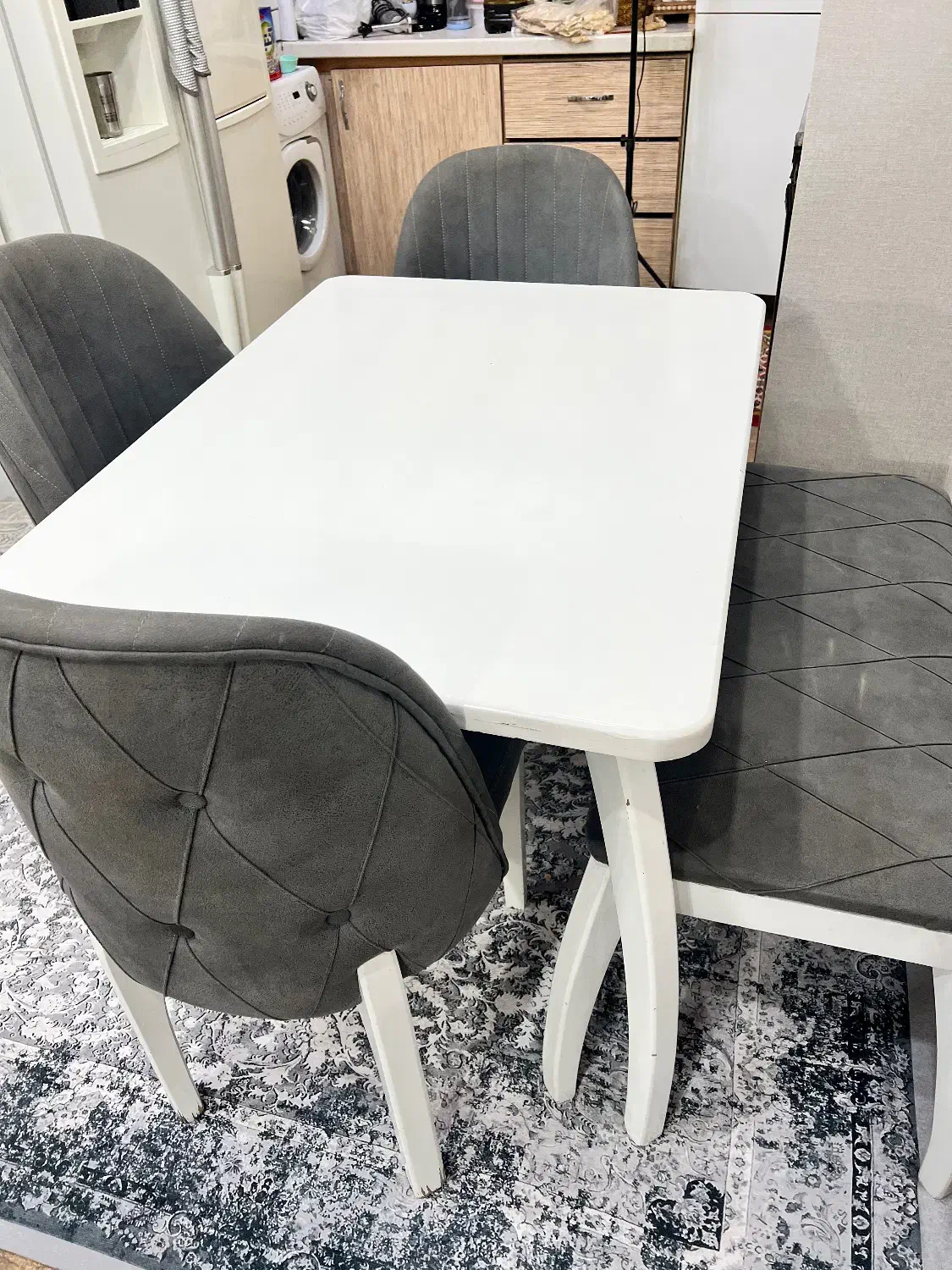 مبل راحتی ۷نفره همراه با میز ناهارخوری و عسلی|مبلمان خانگی و میز عسلی|محلات, |دیوار