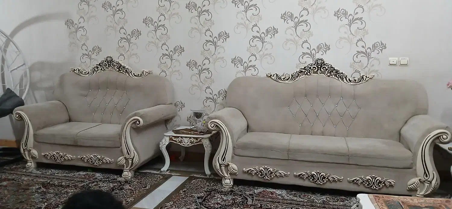 قیمت عالی|مبلمان خانگی و میز عسلی|شیراز, ارم|دیوار