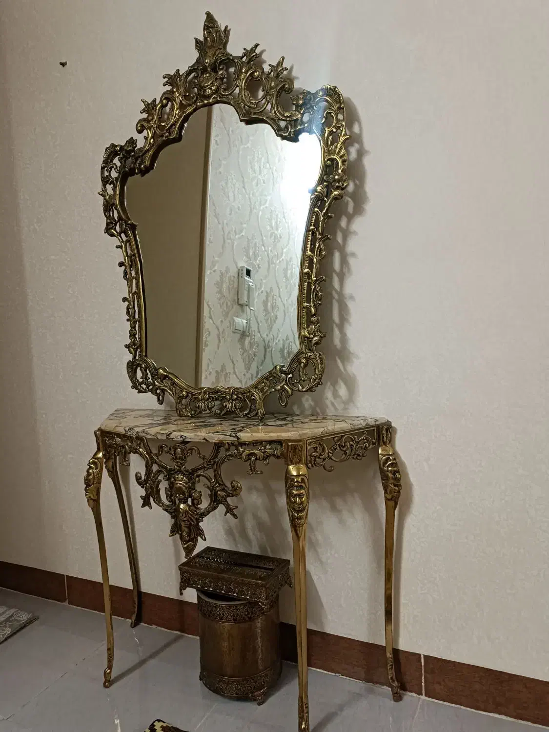 آینه شمعدان قدیمی برنجی|صنایع دستی و سایر لوازم تزئینی|محلات, |دیوار