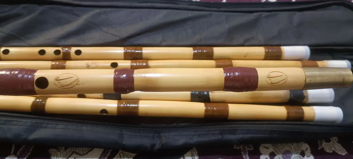 نی هفت بند|سازهای بادی|قدس, شهر‌قدس|دیوار