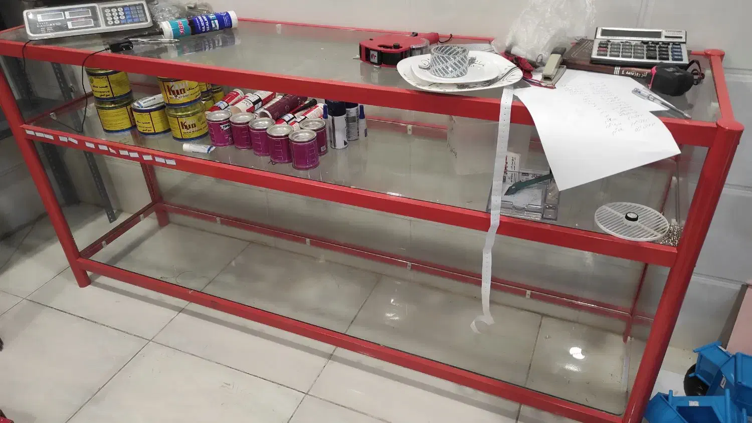 فروش ویترین ،طبقه ،جعبه پایه دار ،ترازو و لیبل زن|فروشگاه و مغازه|صدرا-فارس, فاز ۱|دیوار