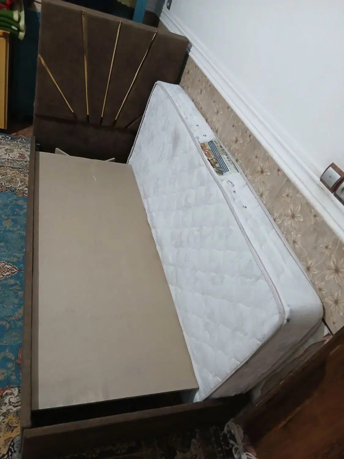 تخت خاب طبی|تخت و سرویس خواب|زاهدان, |دیوار