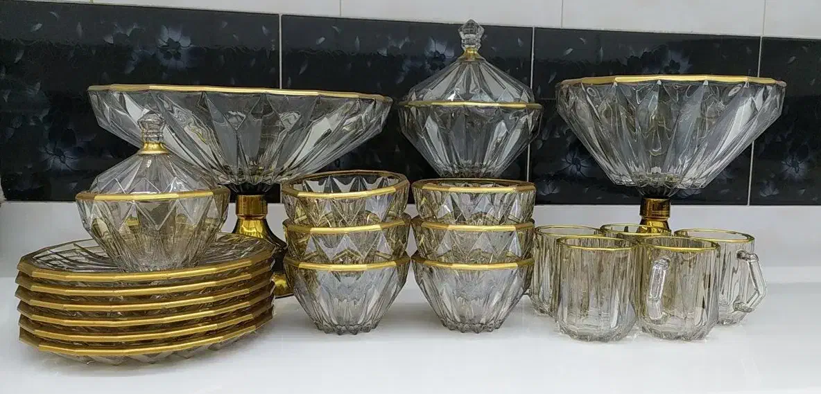 سرویس پذیرایی بلور شامپاینی|ظروف سرو و پذیرایی|مرودشت, فرهنگ|دیوار