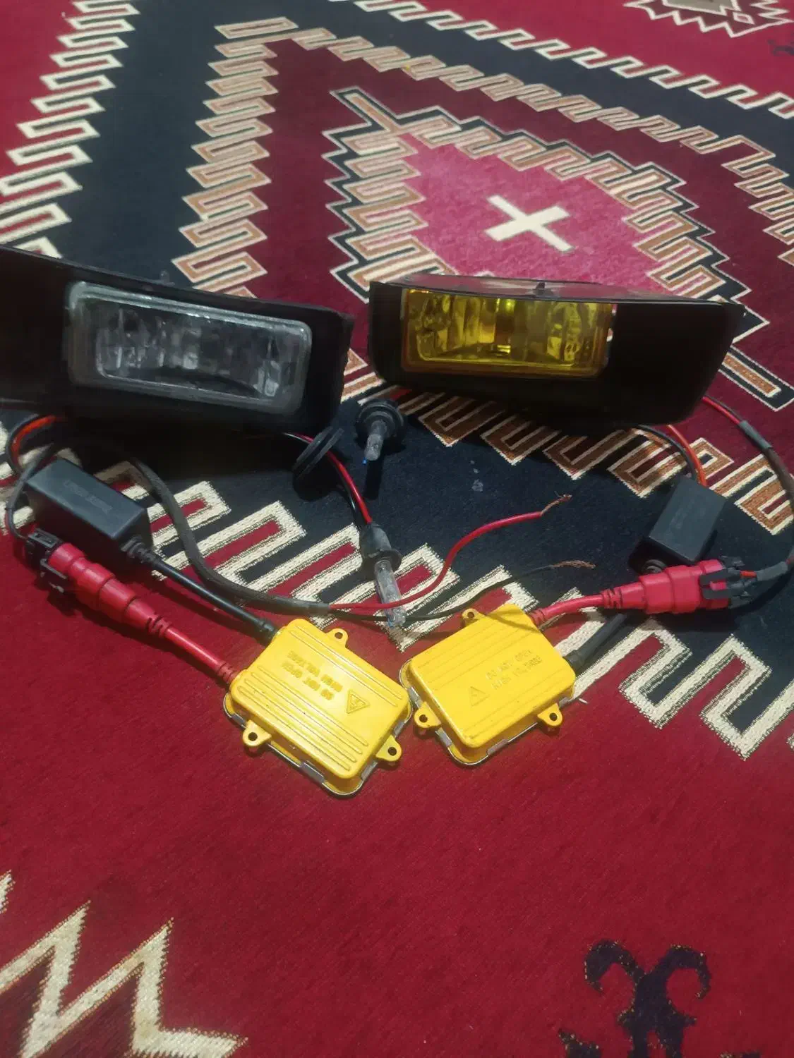 زنون|ریسه و چراغ تزئینی|خرمآباد, |دیوار