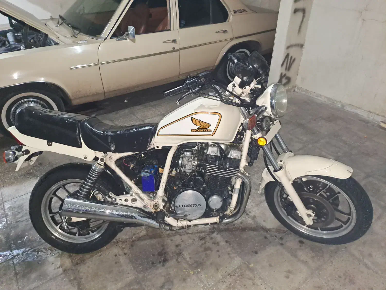 cbx 750  فابریک. سند بنام . معاوضه|موتورسیکلت|تهران, خانی آباد نو شمالی|دیوار