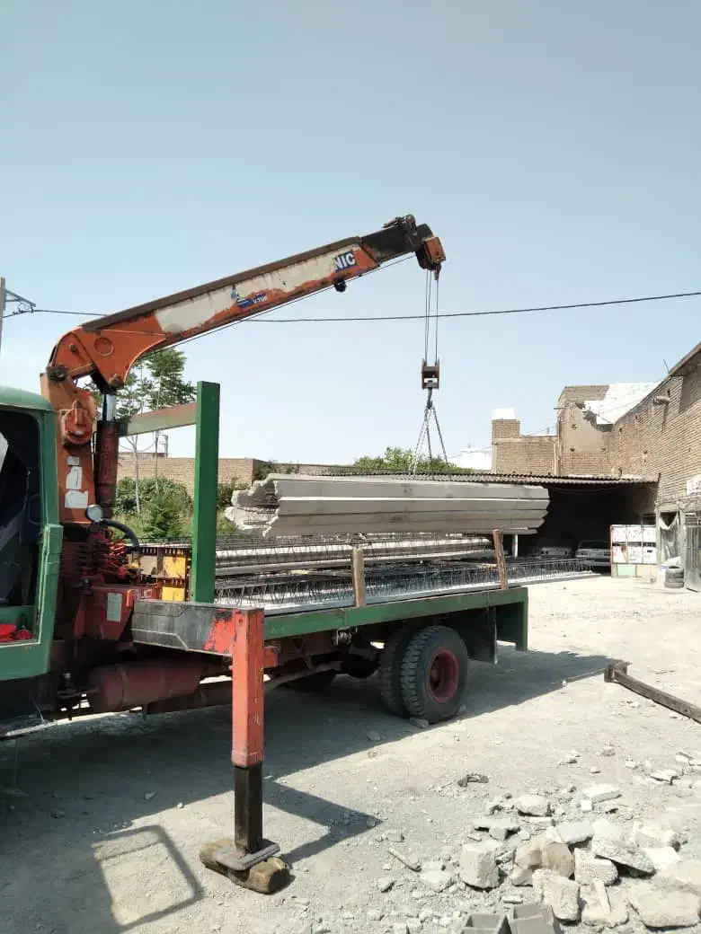 جرثقیل سبددار حمل کانکس و دستگاههای صنعتی|خدمات حمل و نقل|حبیب آباد, |دیوار