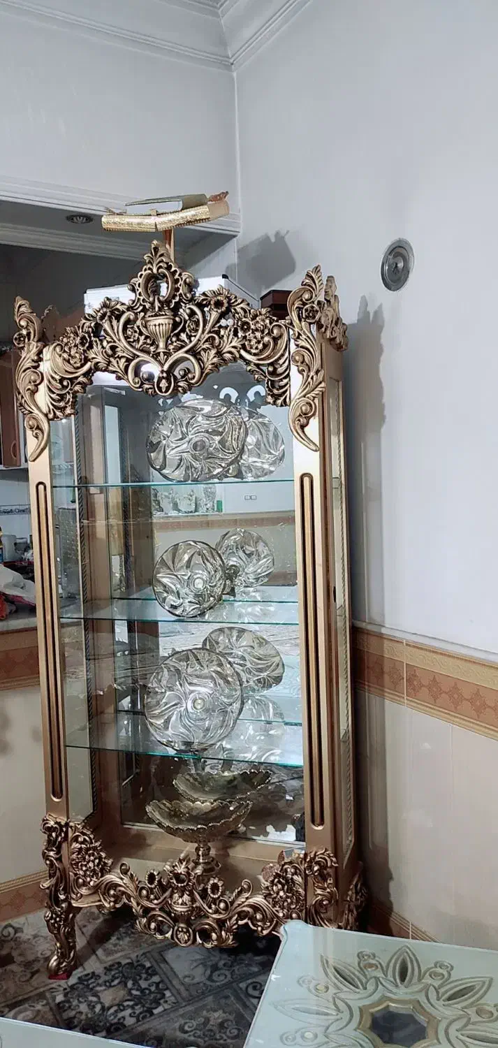 ویترین .چوب راش|بوفه، ویترین، کنسول|قم, نخودی|دیوار