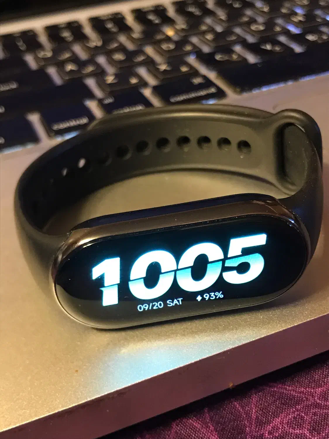 mi band 8 nfc|ساعت|شیراز, کوی وحدت|دیوار