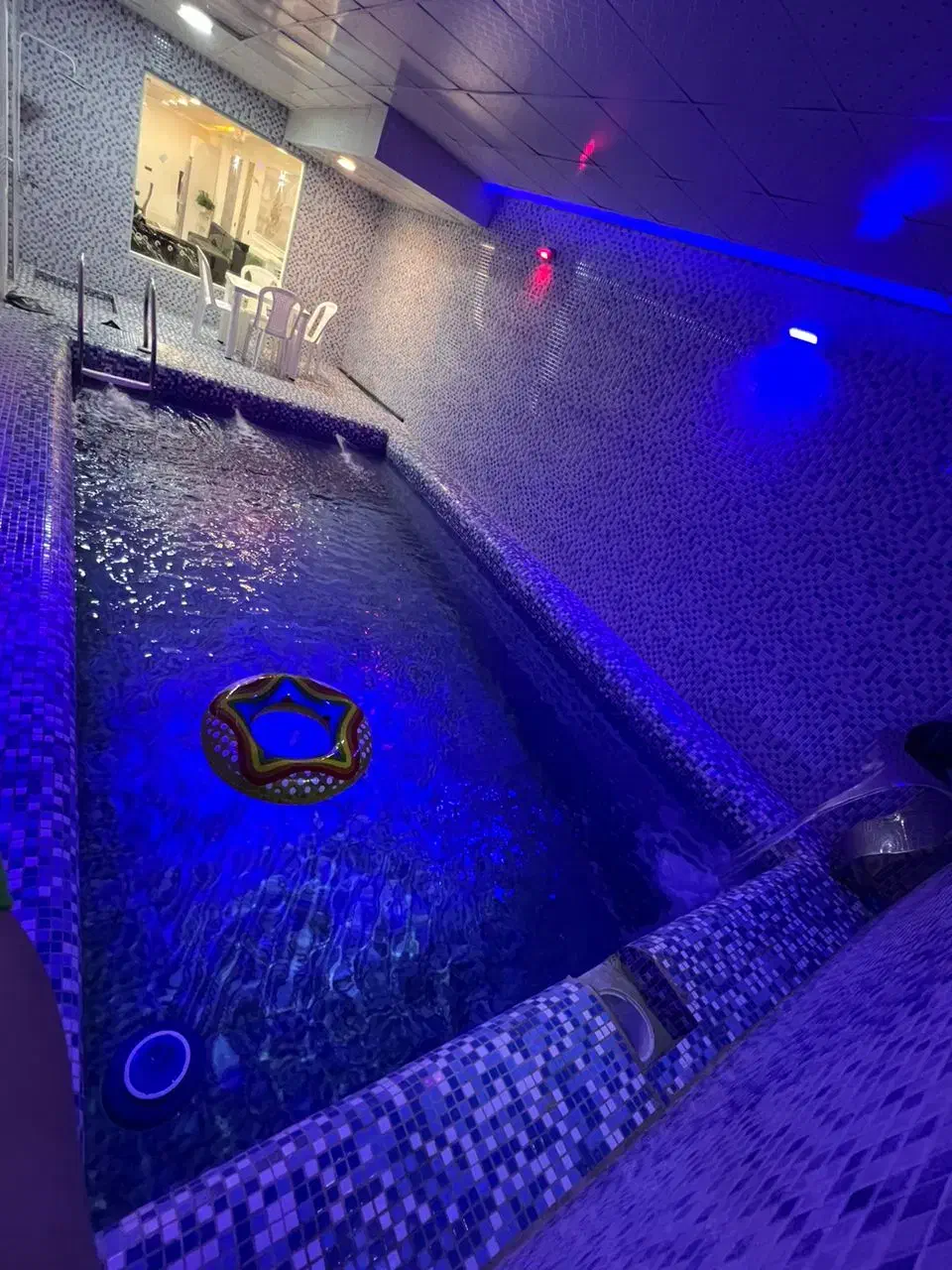 اجاره باغ ویلا استخردار سرپوشیده و بیلیارد|اجارهٔ کوتاهمدت ویلا و باغ|ورامین, ورامین|دیوار