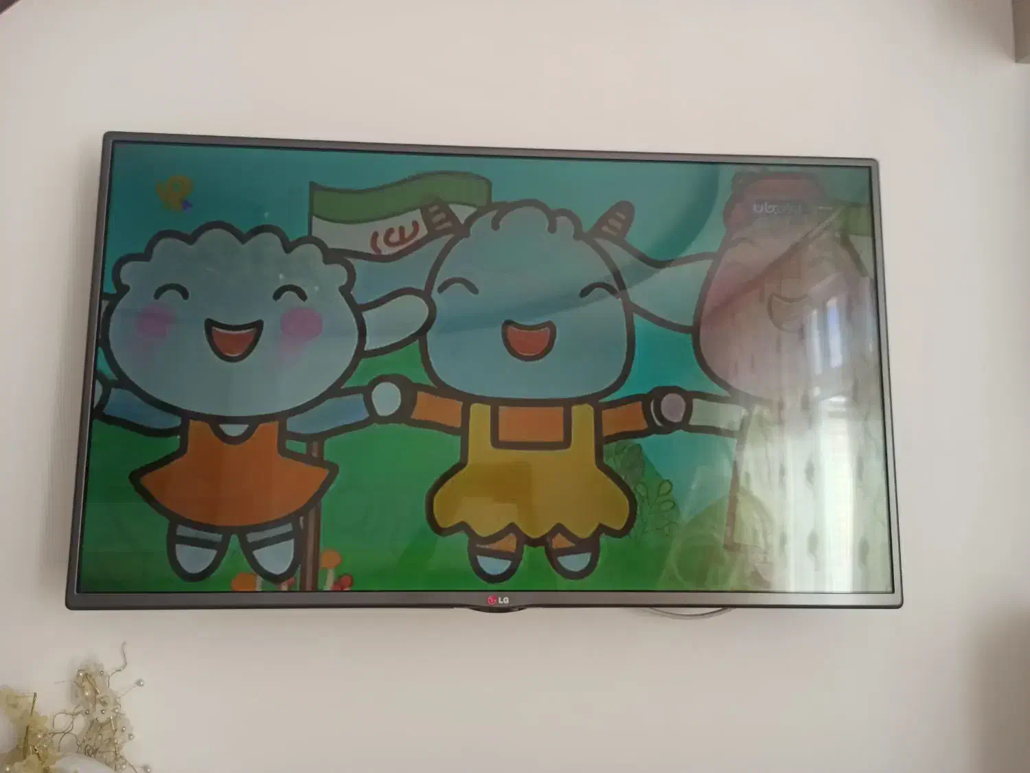 تلویزیون ۴۳ اینچLG|تلویزیون و پروژکتور|کوهپایه, |دیوار