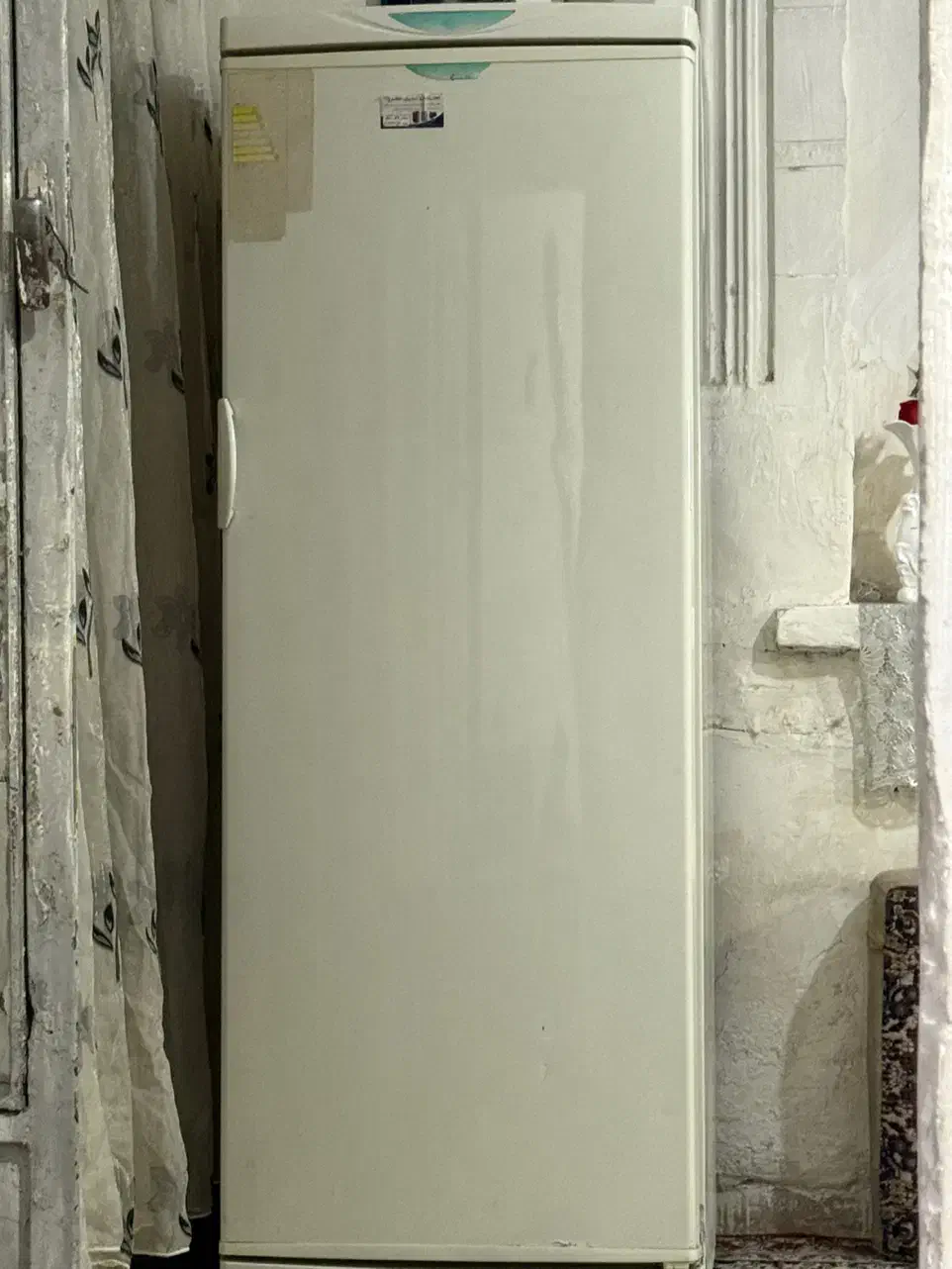 یخچال|یخچال و فریزر|قلعه نو, |دیوار