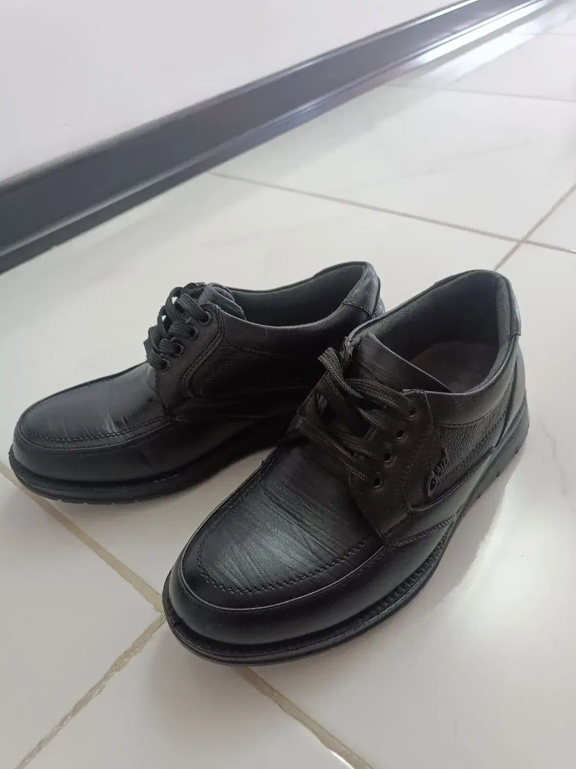 کفش|کیف، کفش، کمربند|اصفهان, زاجان|دیوار